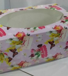 с празником 6 капкейков